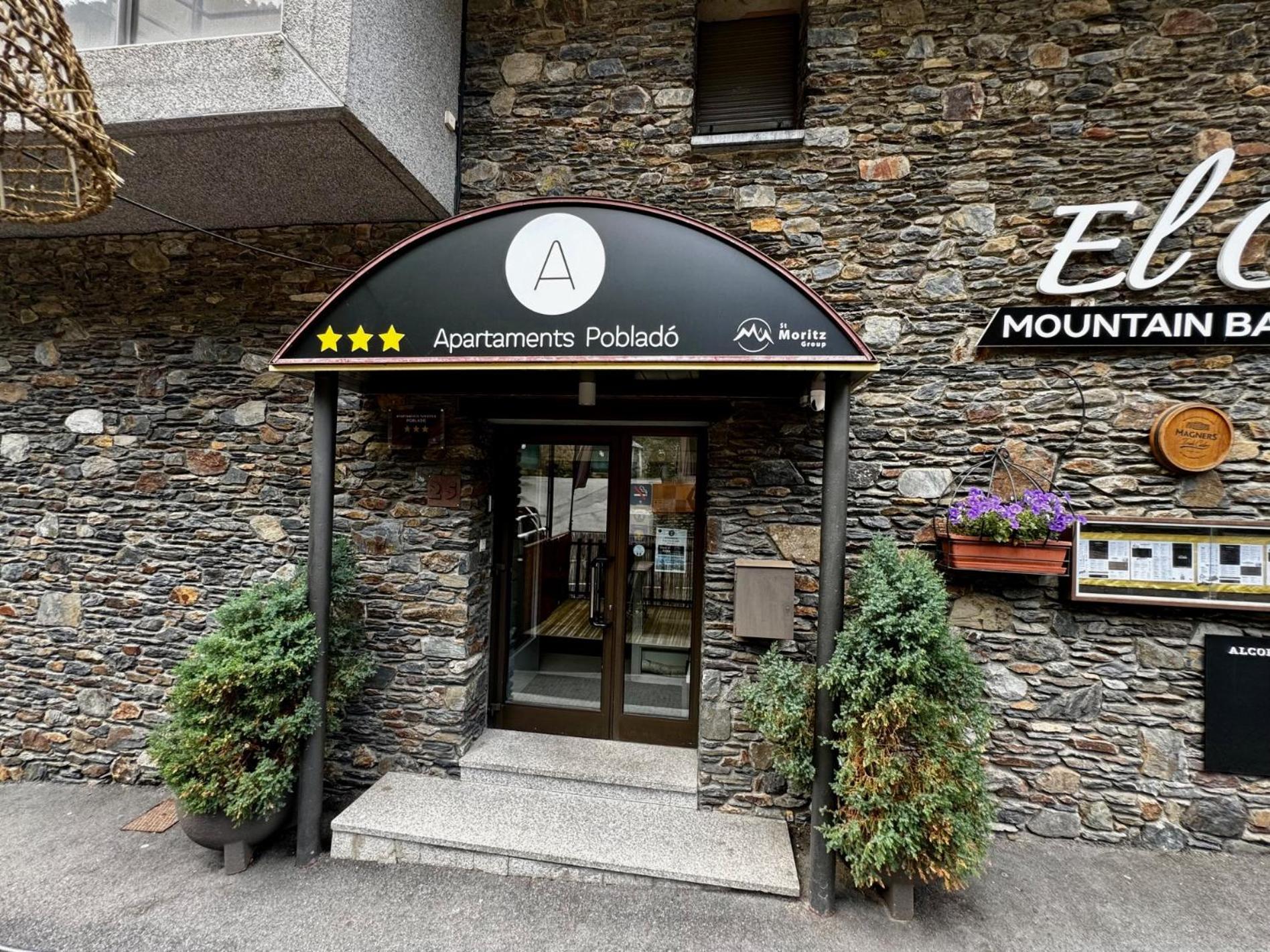 Apartamentos Turisticos Poblado Arinsal Ngoại thất bức ảnh