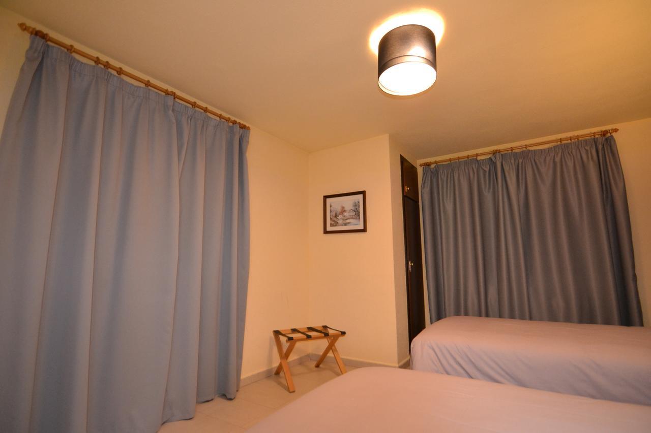 Apartamentos Turisticos Poblado Arinsal Ngoại thất bức ảnh