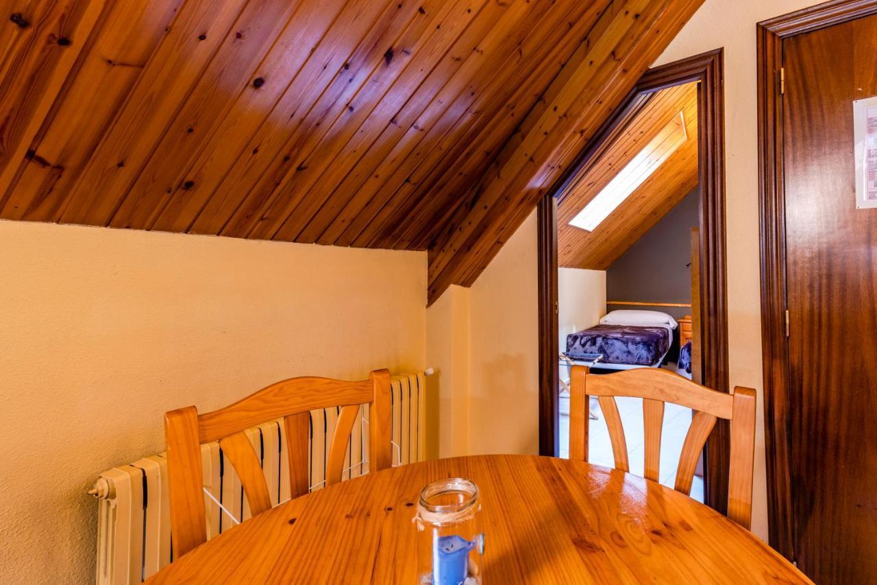 Apartamentos Turisticos Poblado Arinsal Ngoại thất bức ảnh